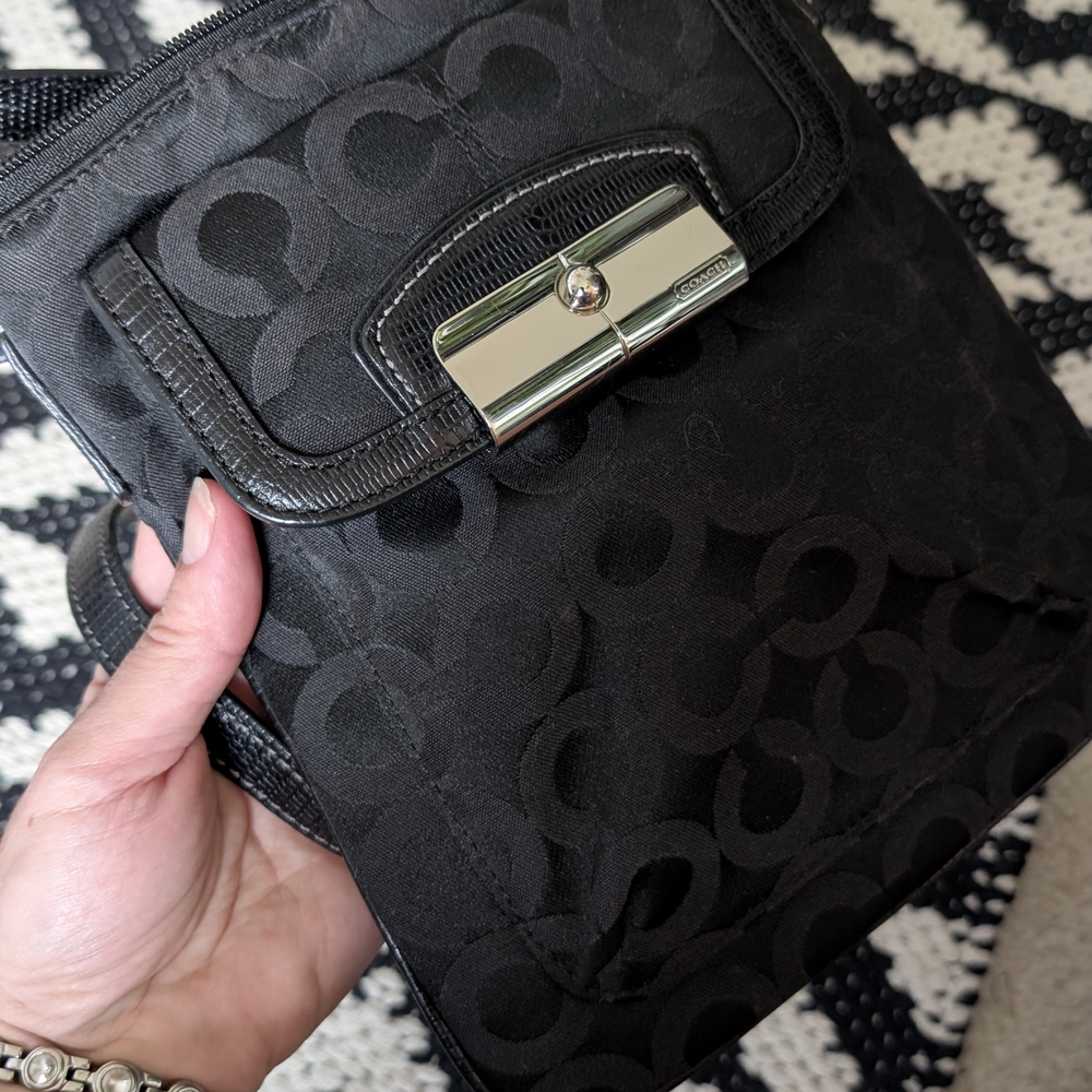 Coach Black Signature Crossbody Bag with Front Pocket - Picture 7 of 7